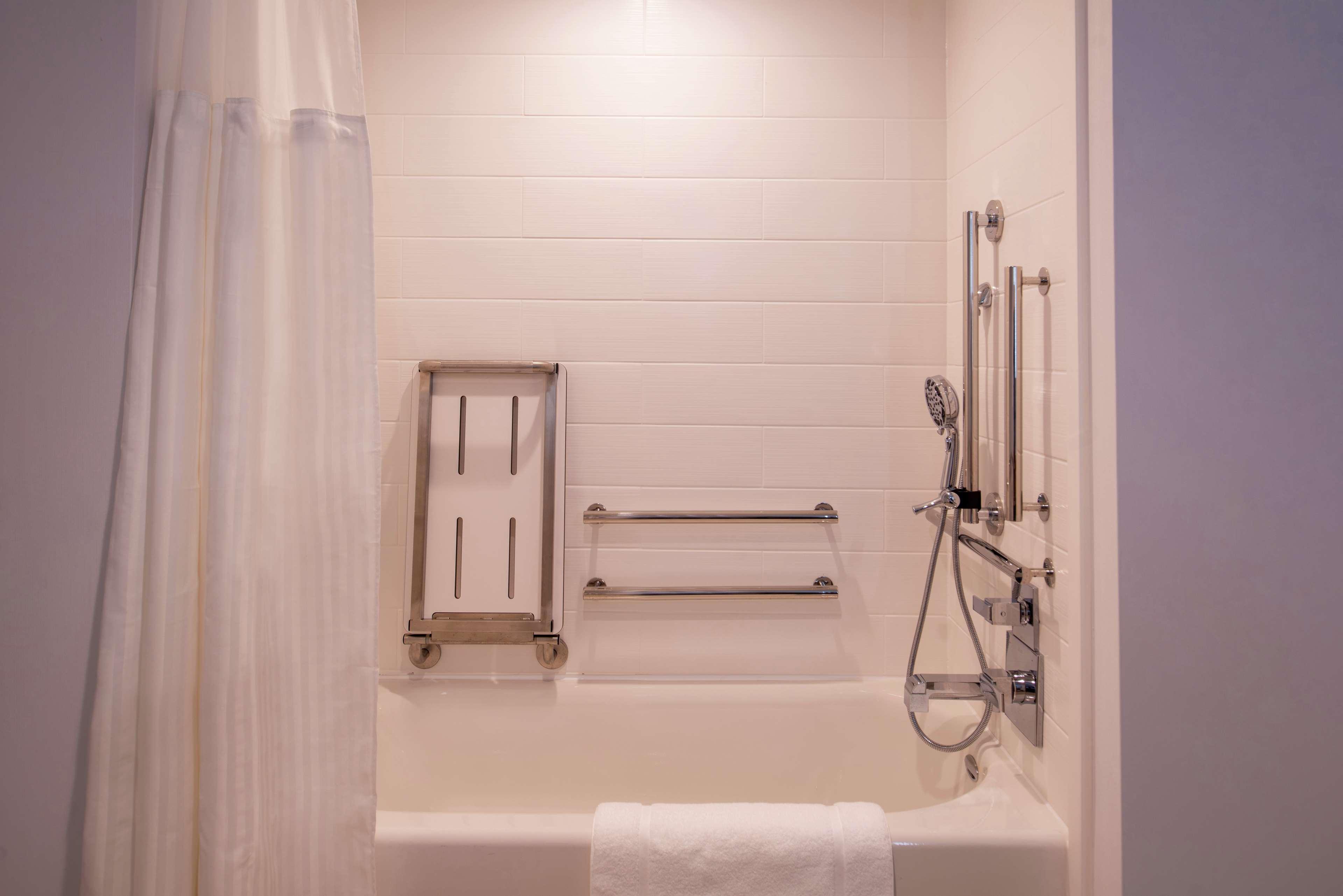 Hilton Garden Inn Kansas City Airport Mo Bagian luar foto
