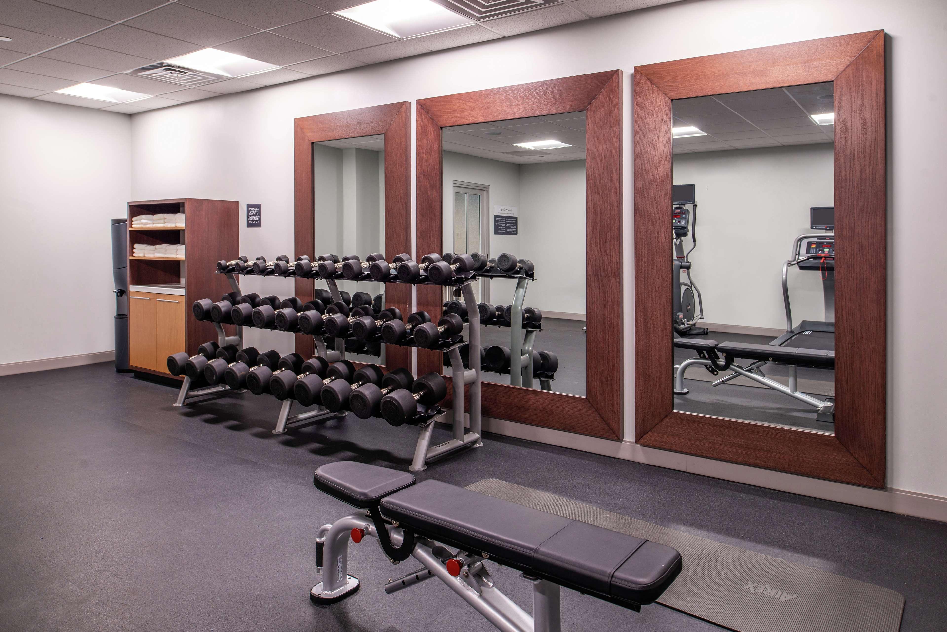 Hilton Garden Inn Kansas City Airport Mo Bagian luar foto