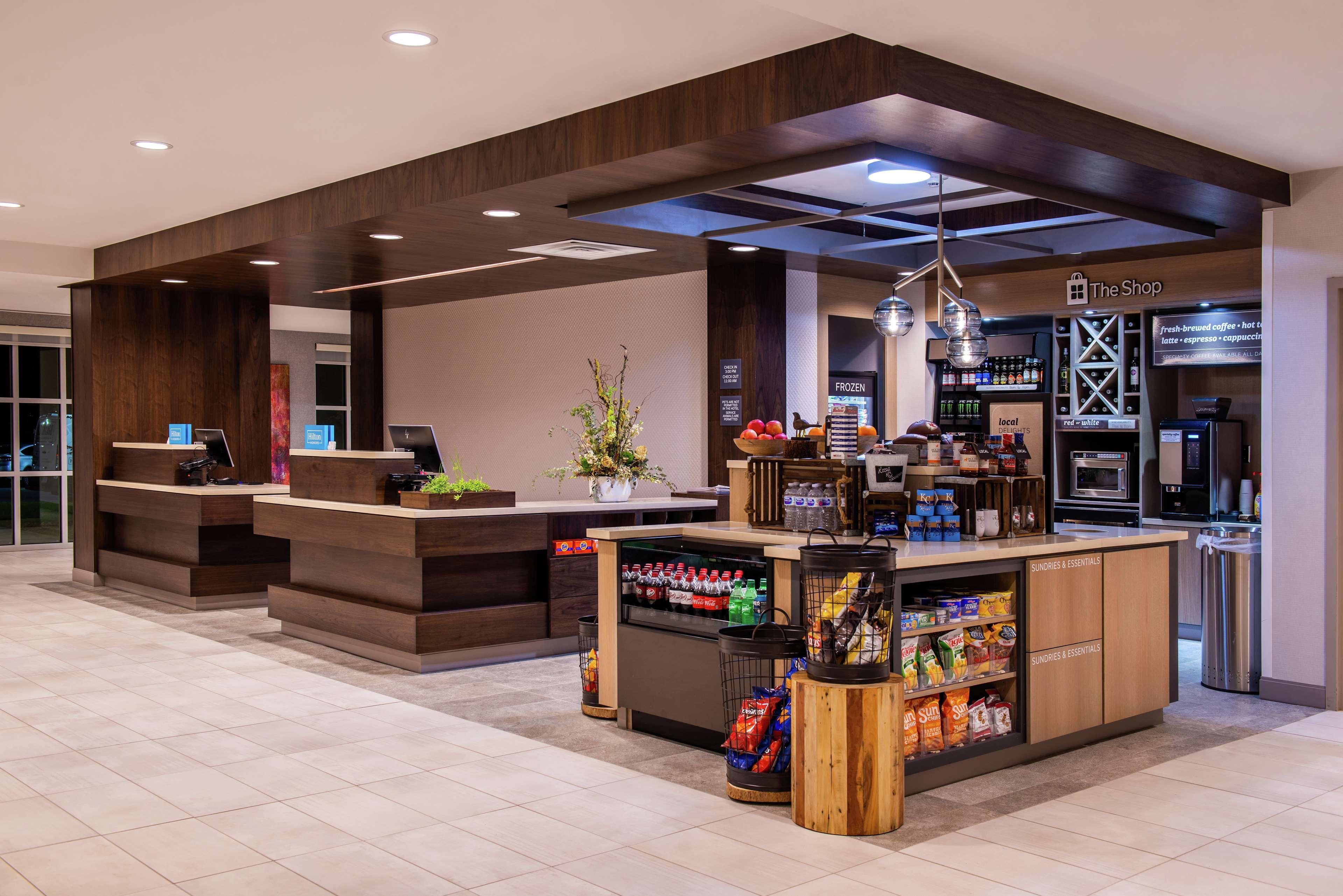 Hilton Garden Inn Kansas City Airport Mo Bagian luar foto