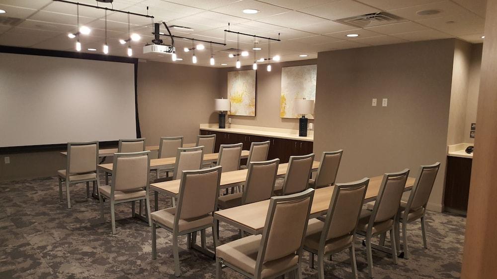 Hilton Garden Inn Kansas City Airport Mo Bagian luar foto