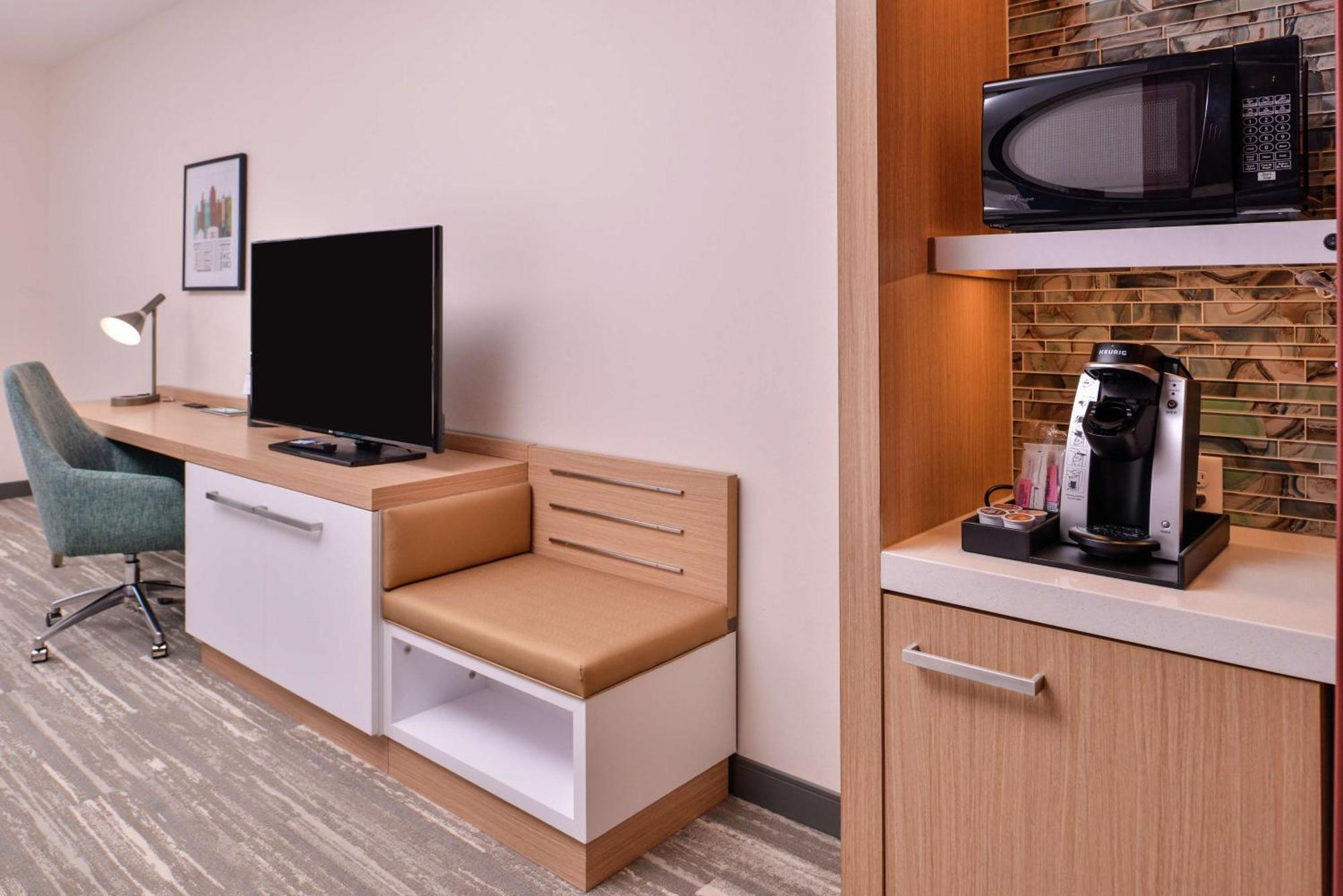 Hilton Garden Inn Kansas City Airport Mo Bagian luar foto
